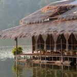 alquilar una casa flotante en Tailandia