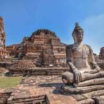 explorar las ruinas históricas en Ayutthaya
